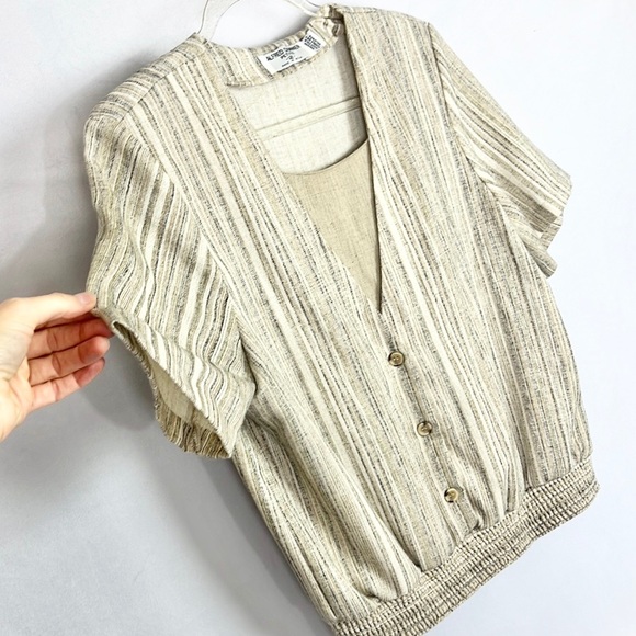 ALFRED DUNNER | ✨VINTAGE 90s!!✨ Cream Beige Striped Button-Up Short-Sleeved Top - Picture 4 of 9
